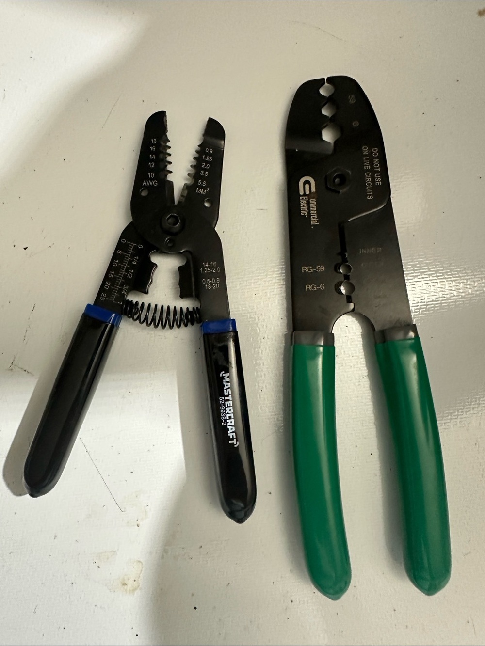 Mastercraft and Comercial Electric Wire Strippers - Black and Green -BlueHandle